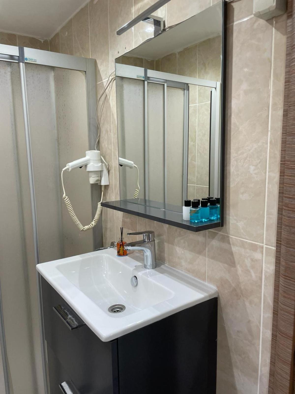Luna Suites Taksim 伊斯坦布尔 外观 照片